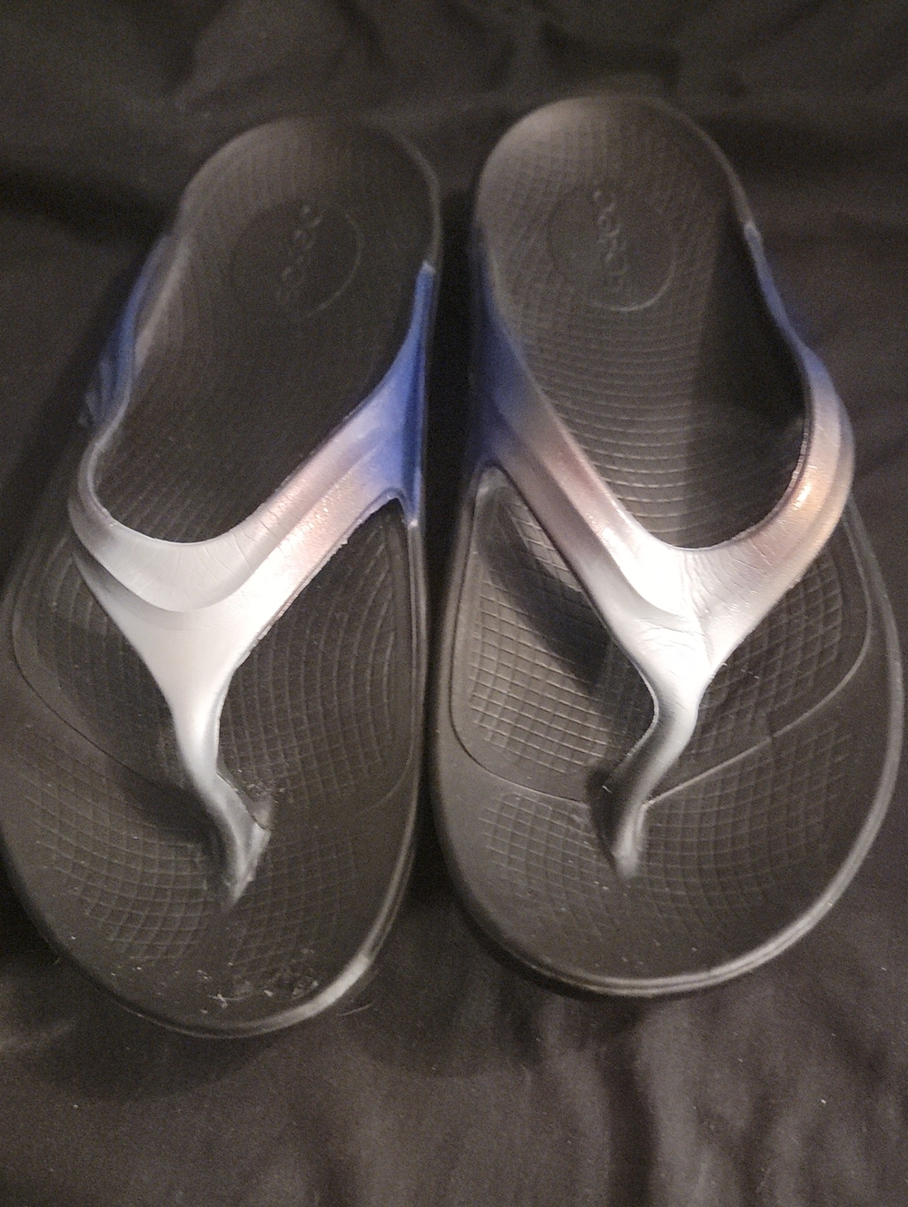 OOFOS Black Flip Sandals with Multi Colored Straps